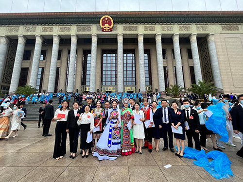 千亿体育在线两名青年教师出席中国共产主义青年团第十九次全国代表大会